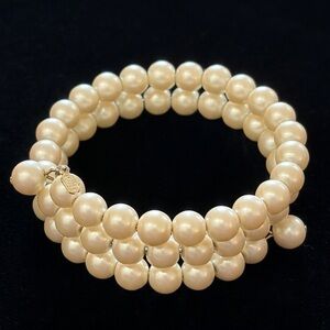 ✨Vintage MONET Triple Strand Pearl Wrap Bracelet ✨Classic Bridal 40s/50s